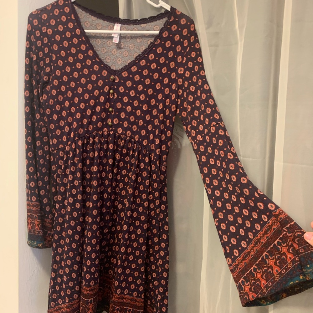 Boho dress with flared sleeves